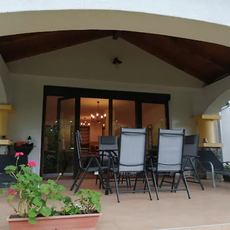 Casa de Férias Kuria Nyaralo Badacsonytomaj