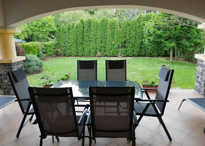 Kuria Nyaralo * バダチョニトマイ